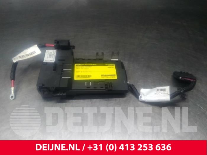 Used Start/Stop computer Volvo V60 I (FW/GW) 2.0 D3 20V Price € 40,00 Margin scheme offered by van Deijne Onderdelen Uden B.V.