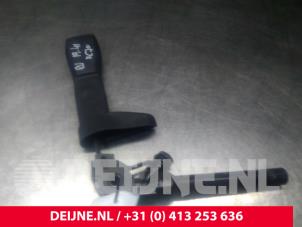 Used Front seatbelt buckle, right Volvo XC70 (BZ) 2.4 D5 20V 205 AWD Price € 50,00 Margin scheme offered by van Deijne Onderdelen Uden B.V.