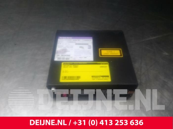 Usagé Module navigation Volvo V70 (BW) 2.4 D 20V Prix € 100,00 Règlement à la marge proposé par van Deijne Onderdelen Uden B.V.