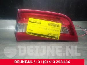 Gebrauchte Rücklicht links Volvo S60 II (FS) 2.0 D4 16V Preis € 25,00 Margenregelung angeboten von van Deijne Onderdelen Uden B.V.