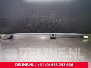 Used Roof rail kit Volvo XC70 (SZ) XC70 2.4 T 20V Price € 60,00 Margin scheme offered by van Deijne Onderdelen Uden B.V.