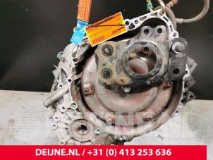 Used Gearbox Volvo V70 (SW) 2.5 T 20V Price € 375,00 Margin scheme offered by van Deijne Onderdelen Uden B.V.