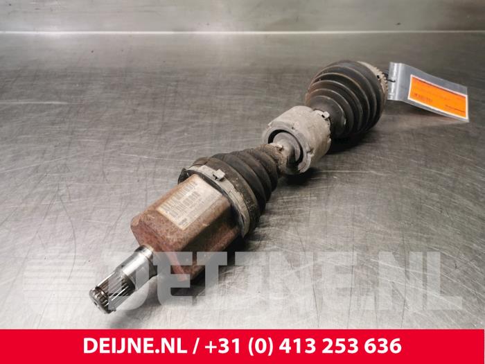 Front drive shaft, left from a Volvo V70 (SW) 2.5 T 20V 2006