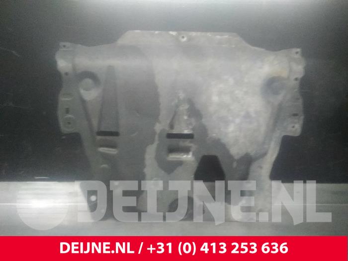 Used Engine cover Volvo XC60 I (DZ) 2.4 D5 20V AWD Geartronic Price € 50,00 Margin scheme offered by van Deijne Onderdelen Uden B.V.