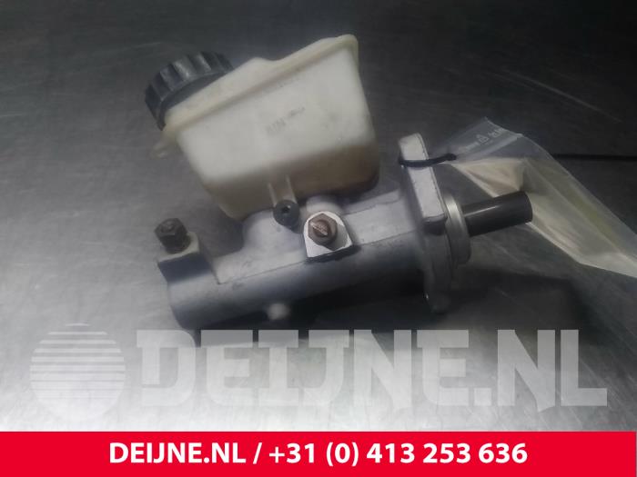 Gebrauchte Hauptbremszylinder Volvo V70 (SW) 2.4 20V 140 Preis € 35,00 Margenregelung angeboten von van Deijne Onderdelen Uden B.V.