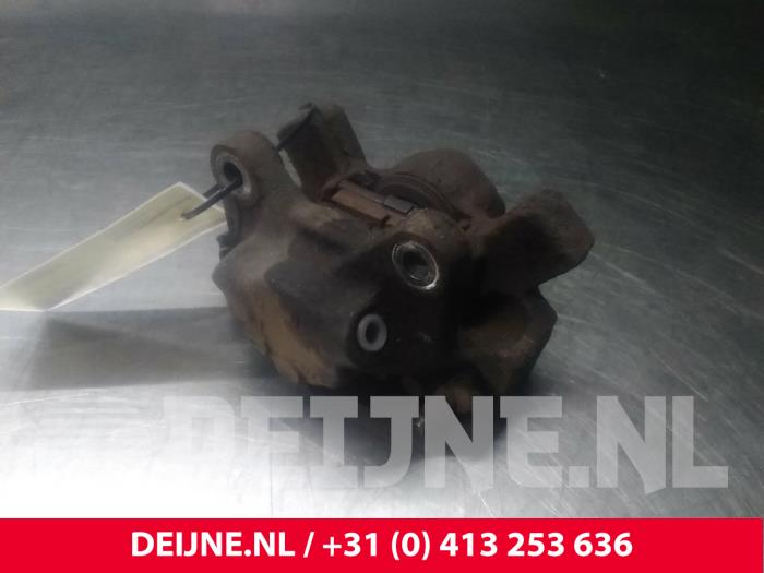 Gebrauchte Bremszange rechts hinten Volvo 940 I Estate 2.3 Turbo Preis € 40,00 Margenregelung angeboten von van Deijne Onderdelen Uden B.V.