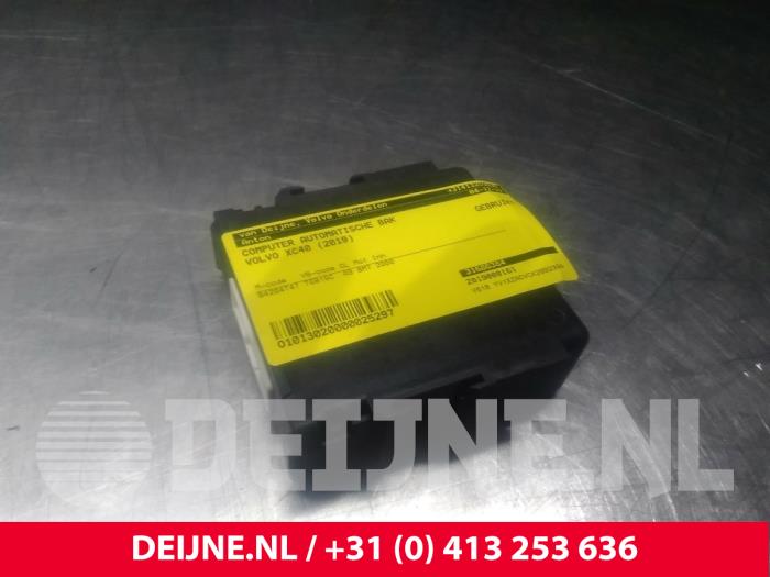 Used Automatic gearbox computer Volvo XC40 (XZ) 2.0 T4 AWD Geartronic 16V Price € 120,00 Margin scheme offered by van Deijne Onderdelen Uden B.V.