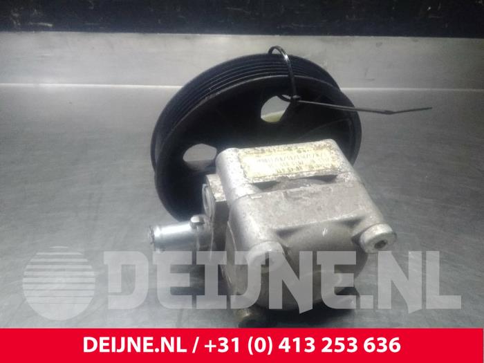 Power steering pump from a Volvo S80 (TR/TS) 2.8 T6 24V 2001