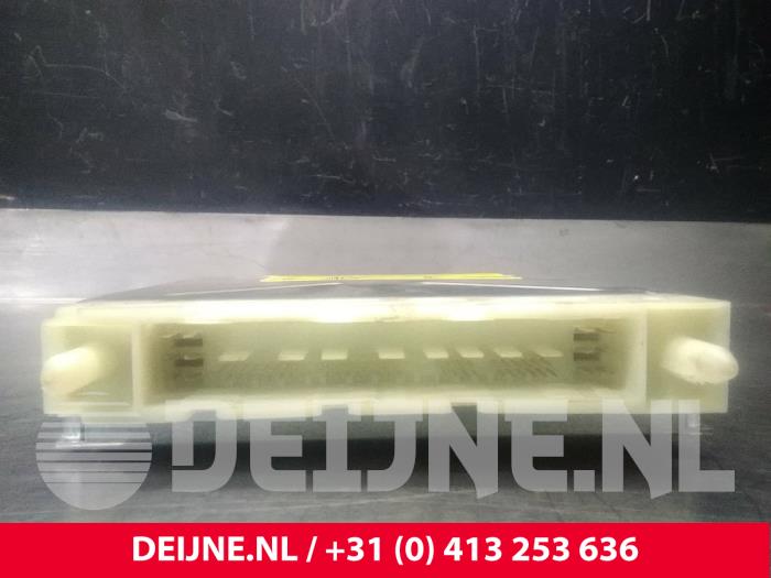 Used Automatic gearbox computer Volvo V70 (SW) 2.5 R Turbo 20V Price € 25,00 Margin scheme offered by van Deijne Onderdelen Uden B.V.