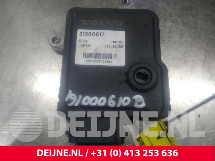 Automatic gearbox computer Volvo XC40 2.0 T4 AWD Geartronic 16V