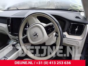 Usagé Airbag gauche (volant) Volvo XC60 II (UZ) 2.0 D4 16V Prix € 350,00 Règlement à la marge proposé par van Deijne Onderdelen Uden B.V.