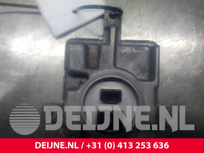 Używane Starter ksenonowy Volvo V40 (MV) 2.0 D4 16V Cena € 50,00 Procedura marży oferowane przez van Deijne Onderdelen Uden B.V.