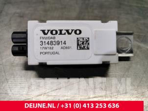 Used Antenna Amplifier Volvo XC60 II (UZ) 2.0 D4 16V Price € 25,00 Margin scheme offered by van Deijne Onderdelen Uden B.V.