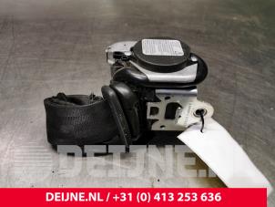 Used Rear seatbelt, right Volvo V60 I (FW/GW) 2.0 D3 20V Price € 45,00 Margin scheme offered by van Deijne Onderdelen Uden B.V.