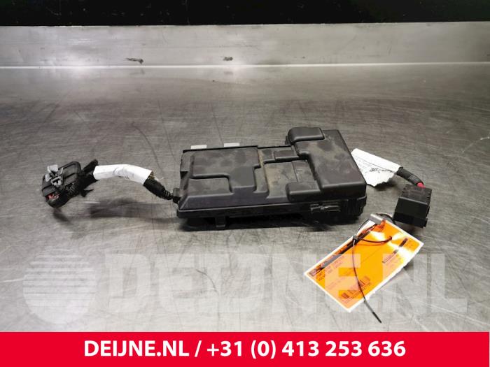 Used Start/Stop computer Volvo V60 I (FW/GW) 2.0 D4 16V Price € 40,00 Margin scheme offered by van Deijne Onderdelen Uden B.V.