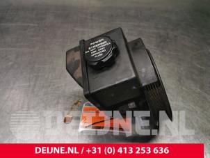 Używane Pompa wspomagania kierownicy Volvo S70 2.5 20V Cena € 50,00 Procedura marży oferowane przez van Deijne Onderdelen Uden B.V.