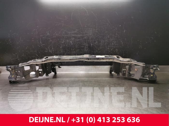 Front panel Volvo XC90 I 2.4 D5 20V - 31212702