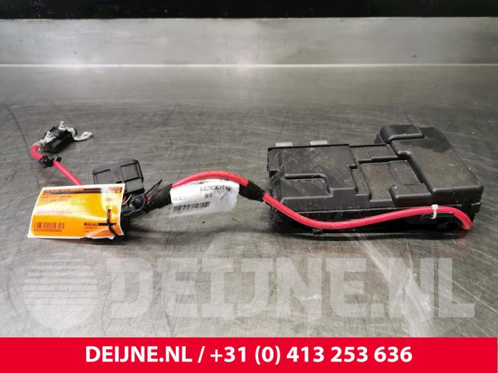 Used Start/Stop computer Volvo XC60 I (DZ) 2.4 D5 20V 220 AWD Autom. Price € 40,00 Margin scheme offered by van Deijne Onderdelen Uden B.V.