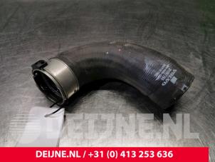 Used Intercooler hose Volvo V90 II (PW) 2.0 D4 16V Price € 30,00 Margin scheme offered by van Deijne Onderdelen Uden B.V.