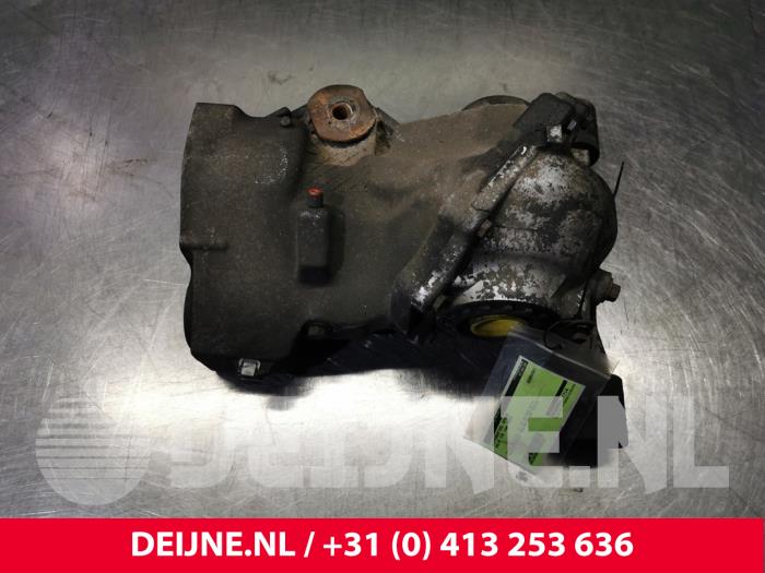 Usagé Différentiel arrière Volvo V70 (SW) 2.5 T 20V AWD Prix € 200,00 Règlement à la marge proposé par van Deijne Onderdelen Uden B.V.