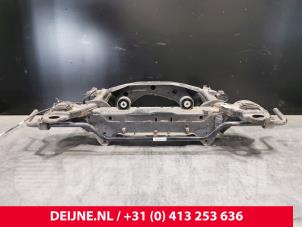 Używane Belka tylna Volvo XC90 II 2.0 D5 16V AWD Cena € 400,00 Procedura marży oferowane przez van Deijne Onderdelen Uden B.V.