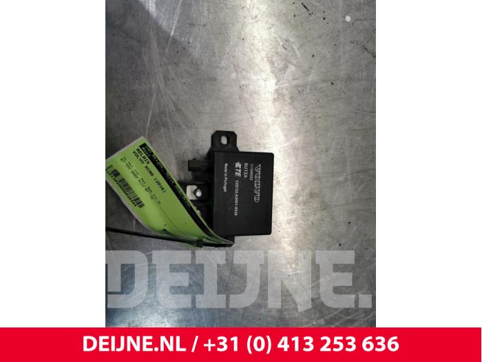 Begagnade Relä Volvo XC90 II 2.0 D5 16V AWD Pris € 15,00 Marginaltabell erbjuds av van Deijne Onderdelen Uden B.V.