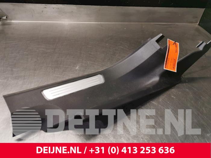 Begagnade Innerbelysning Volvo XC90 II 2.0 D5 16V AWD Pris € 50,00 Marginaltabell erbjuds av van Deijne Onderdelen Uden B.V.