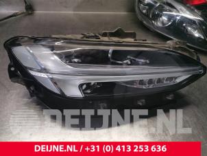 Gebrauchte Scheinwerfer rechts Volvo V90 II (PW) 2.0 T5 16V Polestar Preis € 750,00 Margenregelung angeboten von van Deijne Onderdelen Uden B.V.