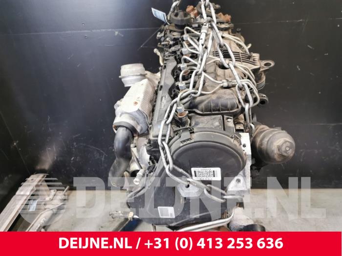 Engine from a Volvo XC60 I (DZ) 2.4 D3/D4 20V AWD 2012