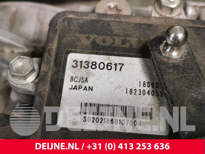Skrzynia biegów z Volvo XC60 II (UZ) 2.0 T5 16V AWD 2019