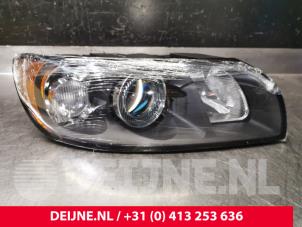Nya Strålkastare, höger Volvo S40 Pris € 152,46 Inklusive moms erbjuds av van Deijne Onderdelen Uden B.V.