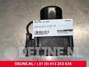 Used ABS pump Volvo S80 (TR/TS) 2.4 SE 20V 170 Price € 75,00 Margin scheme offered by van Deijne Onderdelen Uden B.V.