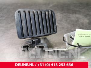 Used Horn Volvo XC90 II 2.0 D5 16V AWD Price € 40,00 Margin scheme offered by van Deijne Onderdelen Uden B.V.