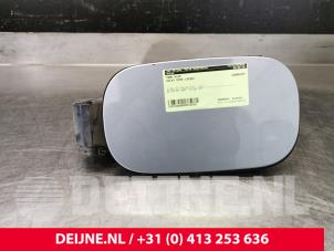 Usados Tapa de depósito Volvo XC90 II 2.0 D5 16V AWD Precio € 50,00 Norma de margen ofrecido por van Deijne Onderdelen Uden B.V.
