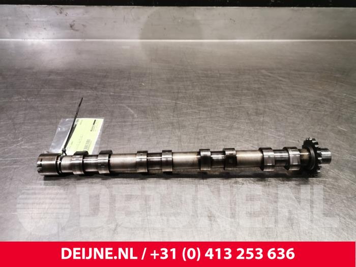 Usagé Arbre à cames Volvo V70 (BW) 2.0 D 16V Prix € 100,00 Règlement à la marge proposé par van Deijne Onderdelen Uden B.V.