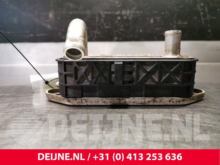 Oil cooler from a Volvo XC70 (SZ) XC70 2.5 T 20V 2006