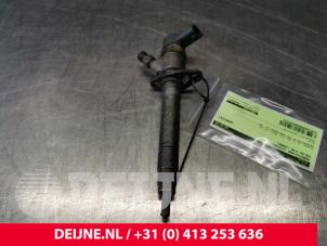Used Injector (diesel) Volvo V70 Price € 90,75 Inclusive VAT offered by van Deijne Onderdelen Uden B.V.