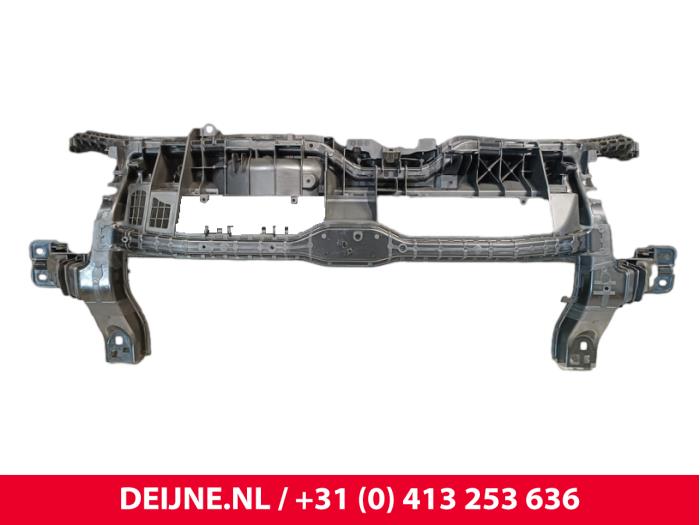 Nya Front Ford Transit Pris € 199,65 Inklusive moms erbjuds av van Deijne Onderdelen Uden B.V.