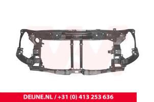 New Front panel Nissan NV400 Price € 175,45 Inclusive VAT offered by van Deijne Onderdelen Uden B.V.