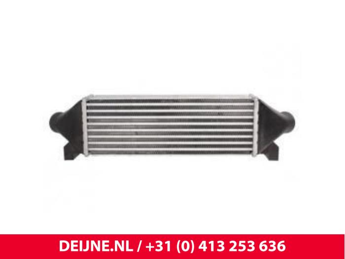 Nuevos Intercooler Ford Transit Precio € 77,98 IVA incluido ofrecido por van Deijne Onderdelen Uden B.V.