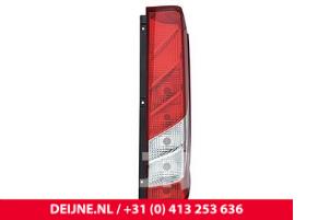 Nowe Tylne swiatlo pozycyjne prawe Iveco New Daily Cena € 70,18 Z VAT oferowane przez van Deijne Onderdelen Uden B.V.