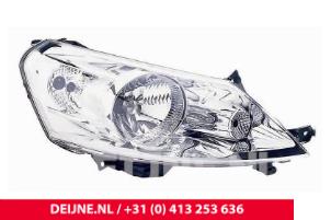 New Headlight, right Fiat Scudo Price € 116,16 Inclusive VAT offered by van Deijne Onderdelen Uden B.V.