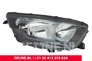 New Headlight, right Iveco New Daily Price € 168,19 Inclusive VAT offered by van Deijne Onderdelen Uden B.V.