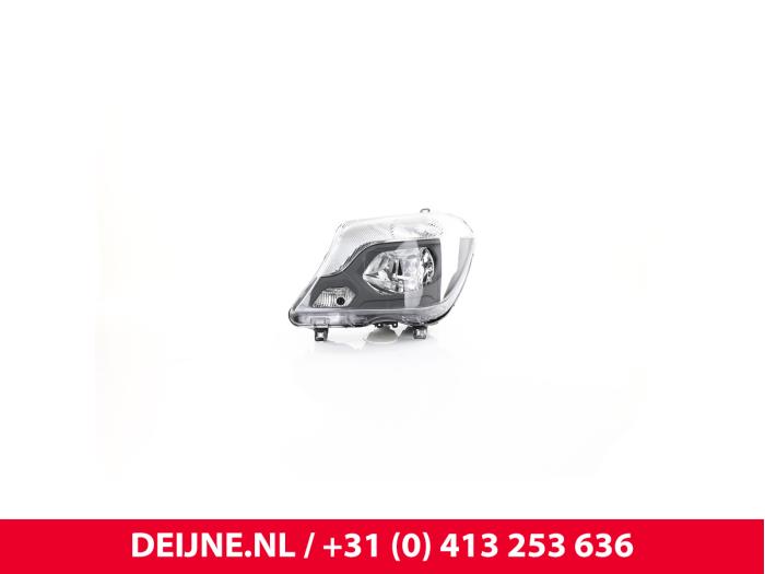 Nowe Reflektor lewy Mercedes Sprinter Cena € 139,15 Z VAT oferowane przez van Deijne Onderdelen Uden B.V.