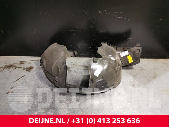 Nowe Nadkole Peugeot Partner Cena € 24,20 Z VAT oferowane przez van Deijne Onderdelen Uden B.V.