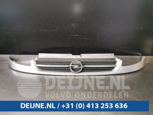 Gebrauchte Grill Opel Vivaro 1.9 DI Preis € 60,50 Mit Mehrwertsteuer angeboten von van Deijne Onderdelen Uden B.V.