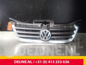 Used Grille Volkswagen Caddy III (2KA,2KH,2CA,2CH) 1.9 TDI Price € 72,60 Inclusive VAT offered by van Deijne Onderdelen Uden B.V.