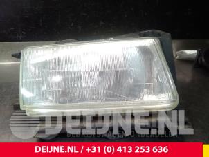 Used Headlight, right Fiat Scudo (220Z) 1.9 D Price on request offered by van Deijne Onderdelen Uden B.V.
