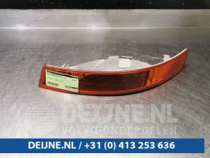 Usagé Feu clignotant gauche Renault Master III (FD/HD) 2.5 dCi 120 FAP Prix € 18,15 Prix TTC proposé par van Deijne Onderdelen Uden B.V.