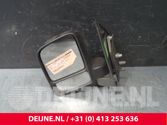 Begagnade Skärmspegel, vänster Ford Transit Connect 1.8 TDCi 90 DPF Pris € 30,25 Inklusive moms erbjuds av van Deijne Onderdelen Uden B.V.